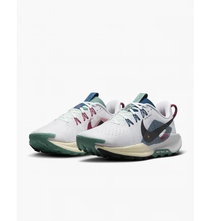Кросівки жіночі Nike Pegasus Trail 5 Trail Running Shoes White DV3865-100