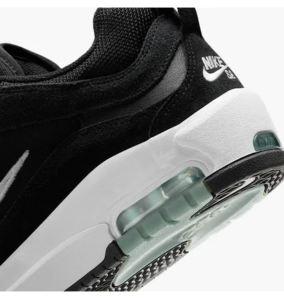 Кроссовки унисекс Nike Air Max Ishod Black FB2393-004