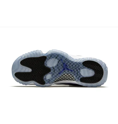 Кросівки жіночі Air Jordan 11 Low Wmns White/Violet AH7860-100