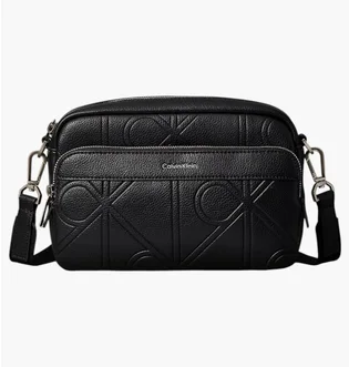 Сумка мужская Calvin Klein Embossed Emblem Crossbody Camera Black LV04D3330GUB1