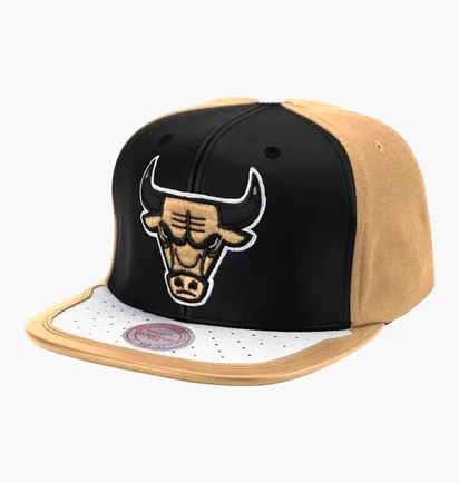 Кепка унісекс Mitchell & Ness Chicago Bulls Day One Black/Beige 6HSSMM19224-CBUBKTN