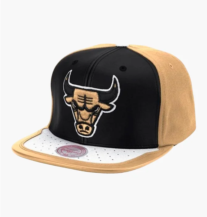 Кепка унісекс Mitchell & Ness Chicago Bulls Day One Black/Beige 6HSSMM19224-CBUBKTN