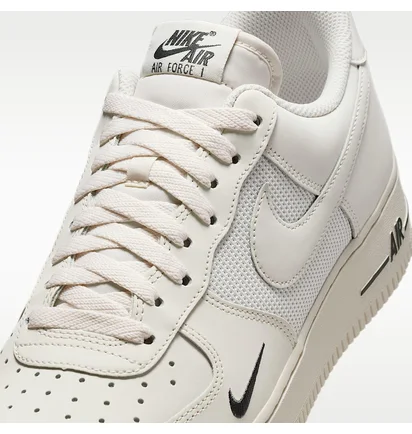Кроссовки мужские Nike Air Force 1 07 Lv8 Beige IM6002-030