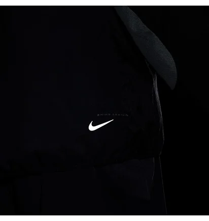 Вітровка чоловіча Nike Trail Aireez Black FN4002-010