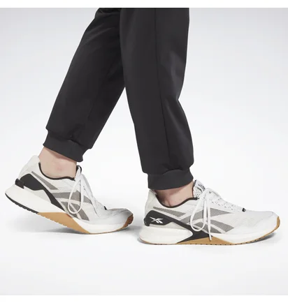 Спортивный костюм женский Reebok Vintage Black GS9356