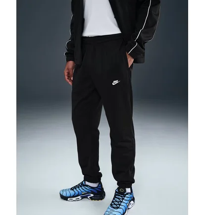 Спортивний костюм чоловічий Nike Sportswear Club Black HV1444-010