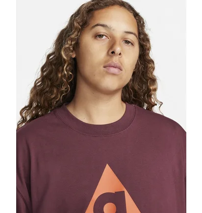 Футболка чоловіча Nike Lab Acg Short-Sleeve T-Shirt Bordo DJ3644-681