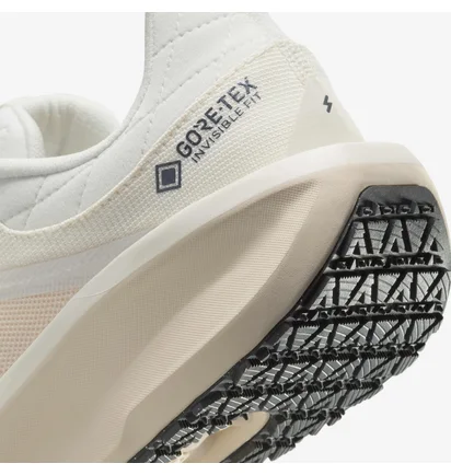 Кроссовки женские Nike Winflo 11 Gore Tex White FQ1359-100
