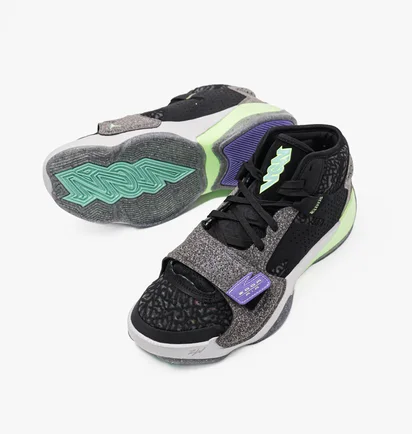 Кросівки чоловічі Nike Zion 2 Black Dv0548-030