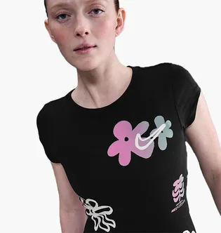 Футболка жіноча Nike Sportswear T-Shirt Black IH8476-010
