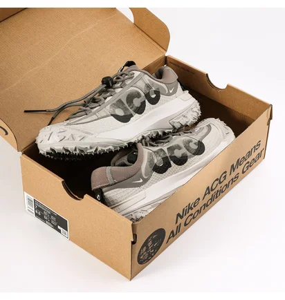 Кросівки унісекс Nike Acg Mountain Fly 2 Grey DV7903-003