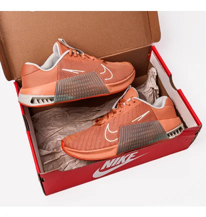 Кросівки жіночі Nike Metcon 9 Workout Shoes Brown DZ2537-200
