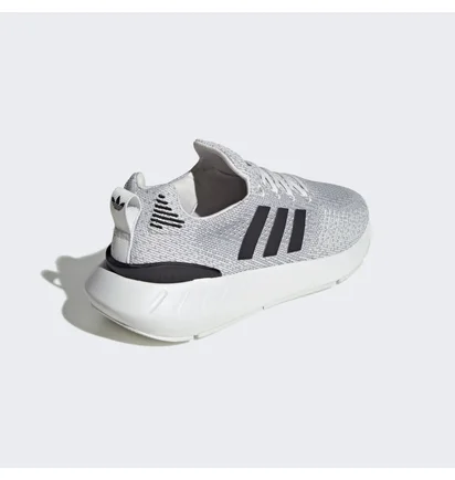 Кроссовки женские Adidas Swift Run 22 W Grey GV7969