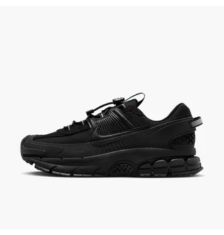Кросівки жіночі Nike Zoom Vomero Roam WomenS Winterized Shoes Black HQ2181-004