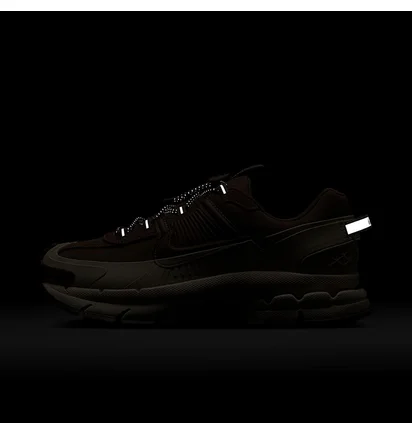 Кросівки жіночі Nike W Zoom Vomero Roam Brown/Beige HQ2181-006