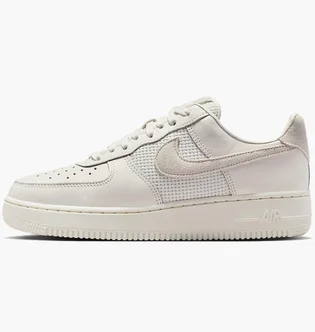 Кросівки жіночі Nike Air Force 1 07 Beige IQ0275-030