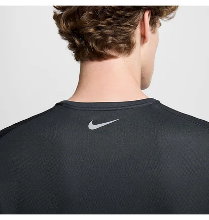 Футболка мужская Nike Df Uv Miler Flash Ss Grey IB4127-070
