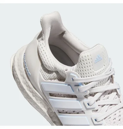 Кроссовки женские Adidas Ultraboost White JH9211
