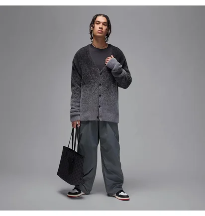 Штаны мужские Nike Air Jordan Essentials Statement Woven Pant Grey FV7306-068