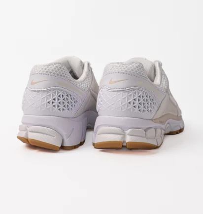 Кросівки жіночі Nike Zoom Vomero 5 White FJ2028-104