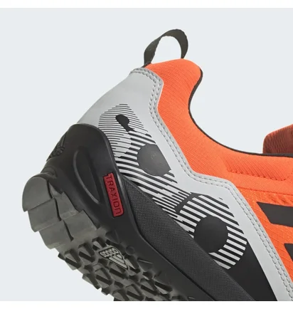 Кроссовки унисекс Adidas Terrex Swift Solo 2.0 Hiking Orange IE6902