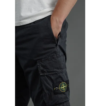 Шорты мужские Stone Island Slim Fit Cargo Bermuda Black 15L100011-S00WA-V0129