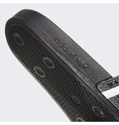 Тапочки унісекс Adidas Adilette Originals Black 280647