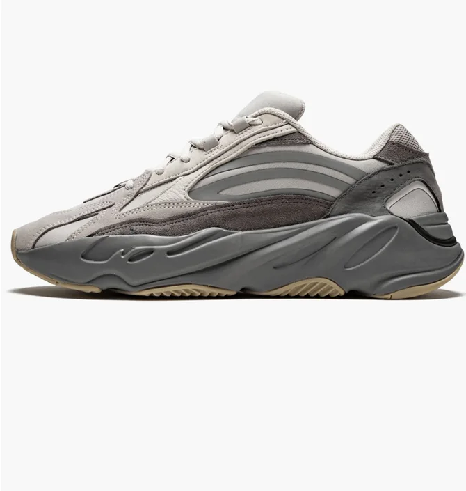 Кроссовки мужские Adidas Yeezy Boost 700 V2 Grey FU7914