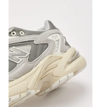 Кроссовки мужские New Balance 725V1 Grey ML725AA