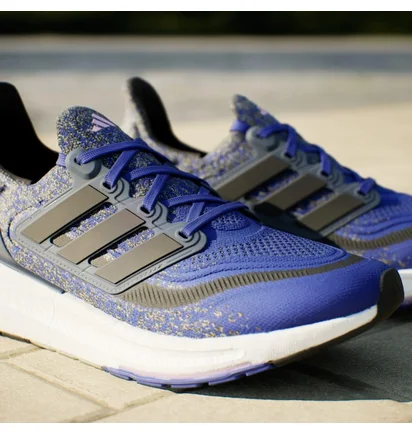 Кроссовки мужские Adidas Ultraboost Light Blue ID3276