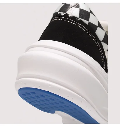 Кеди унісекс Vans Old Skool Overt Comfycush Checkerboard Black/White VN0A7Q5E95Y