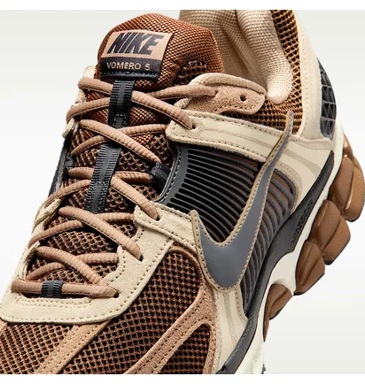 Кросівки унісекс Nike Zoom Vomero 5 Beige/Brown HF1553-202