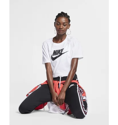 Футболка жіноча Nike T-Shirt Sportswear Essential White BV6175-100