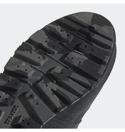 Ботинки унисекс Adidas Terrex Snowpitch Black IH3663