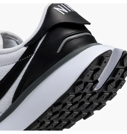 Кроссовки женские Nike Phoenix White/Black FQ8721-102