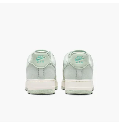 Кроссовки женские Nike Wmns Air Force 1 07 Se Green HQ1497-099