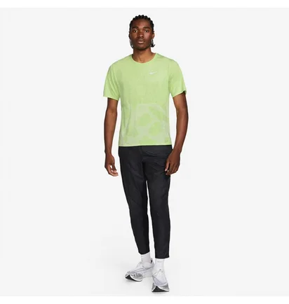 Футболка чоловіча Nike Dri-Fit Run Division Running Top Green DQ4750-358