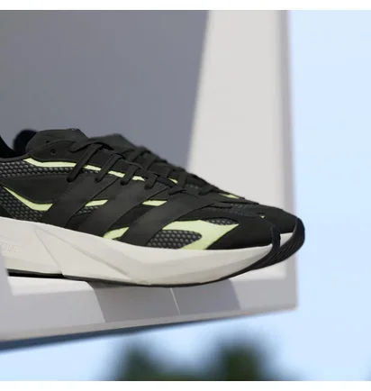 Кроссовки мужские Adidas Lightblaze Black JH6945