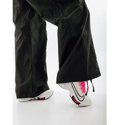 Штани жіночі Nike W Nsw Wvn Os Pant Hr Sw Black FJ4934-010