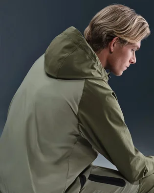 Ветровка мужская Nike Tech Woven Olive HM7151-321