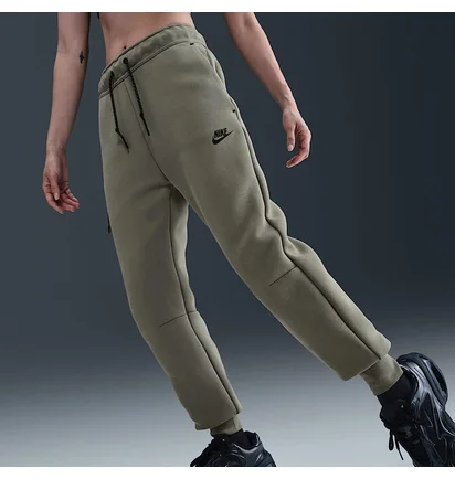 Штани жіночі Nike Sportswear Tech Fleece Olive HV6779-320