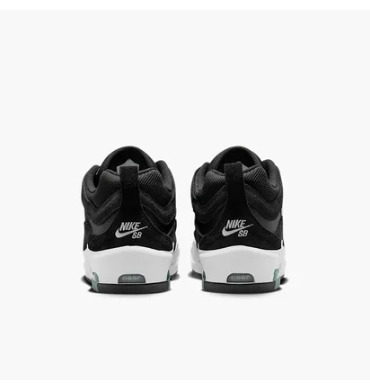 Кроссовки унисекс Nike Air Max Ishod Black FB2393-004