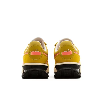 Кросівки жіночі Nike Air Max Pre-Day Wmns Yellow DH5676-300