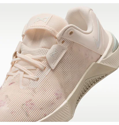 Кроссовки женские Nike Metcon 10 Se Peach IB6544-100