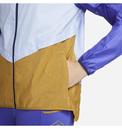 Вітровка жіноча Nike W NK SF TRAIL JKT Multi DC8041-468