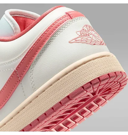 Кроссовки женские Air Jordan 1 Low White DC0774-109