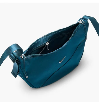 Сумка женская Nike Aura Crescent Crossbody Blue HQ4370-415