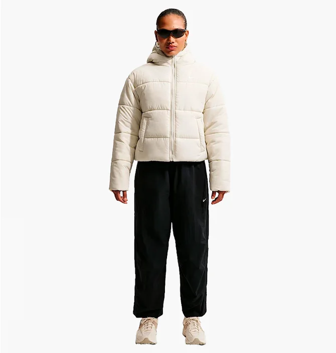 Куртка жіноча Nike Sportswear Classic Puffer Beige FZ5899-072