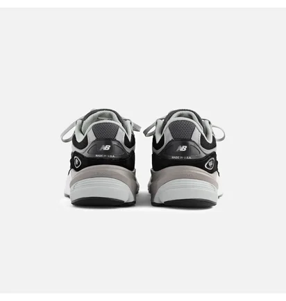 Кроссовки женские New Balance made in USA 990 V6 Black W990BK6