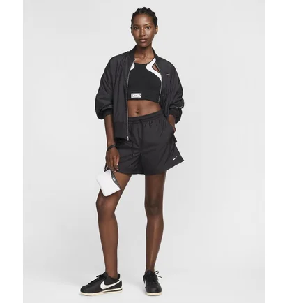 Шорты женские Nike Sportswear Classic Wovens Black FV7557-010